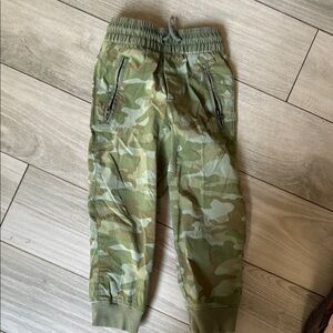 GAP Green Camouflage Jogger Sweatpants